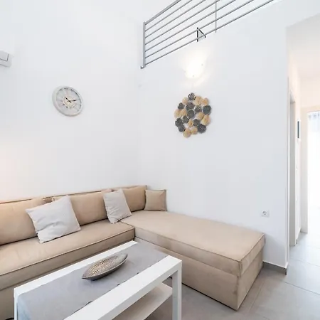 Perla Residential Complex Apartament Ofrínion